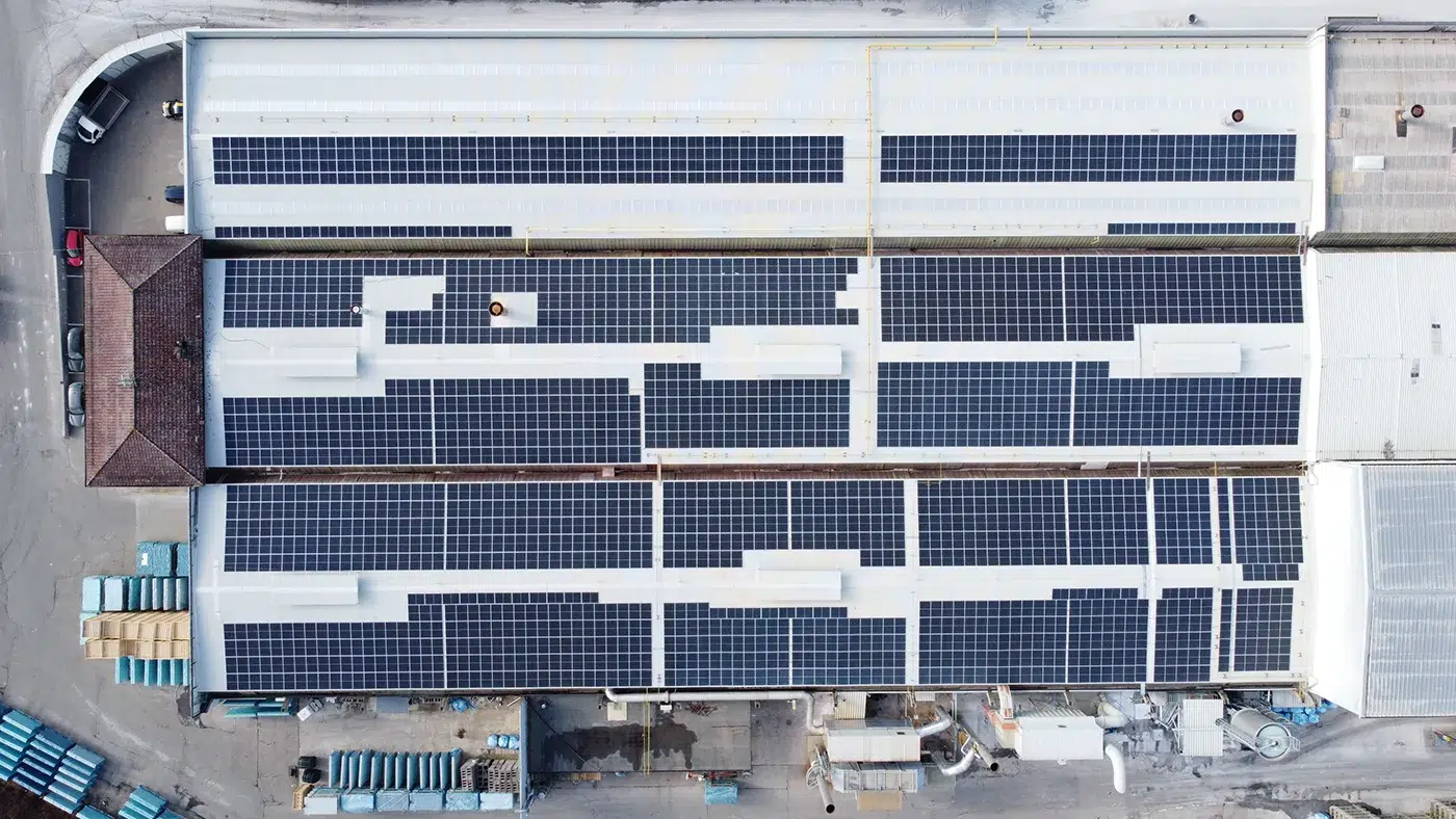 Installazione-pannelli-fotovoltaici-industriali